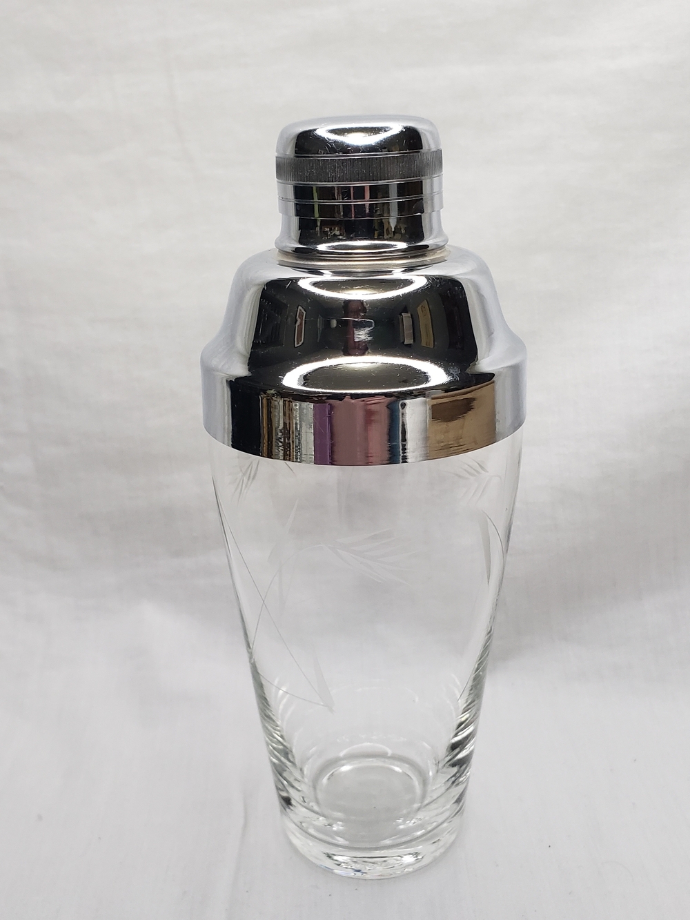 Vintage Stainless Steel Etched Wheat Glass Cocktail Shaker - Silver